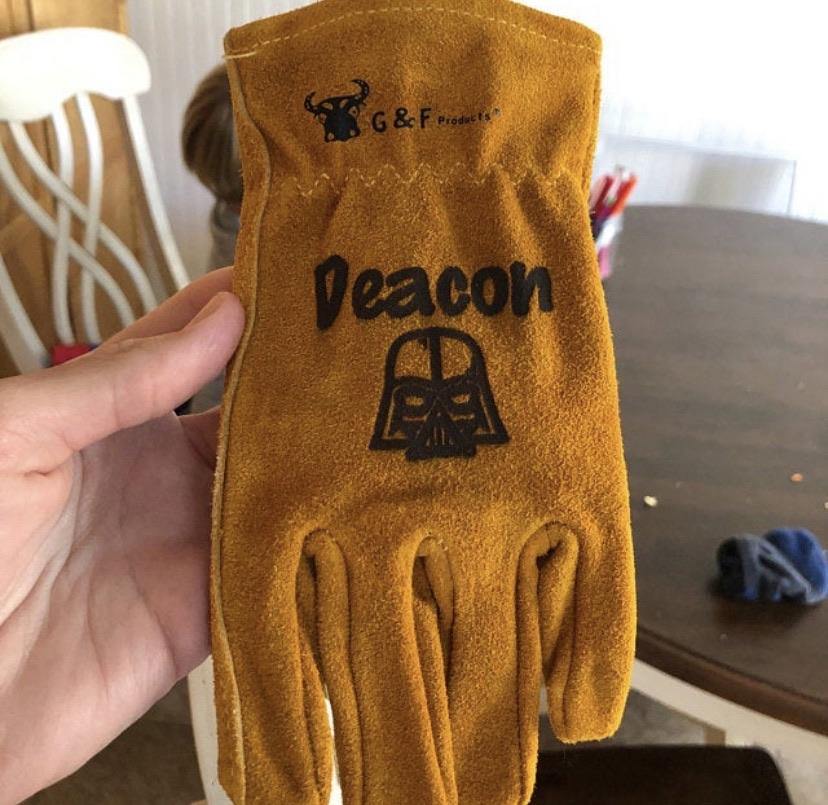 Custom Kids Gloves Weaver Custom Engravings Age 4 - 6